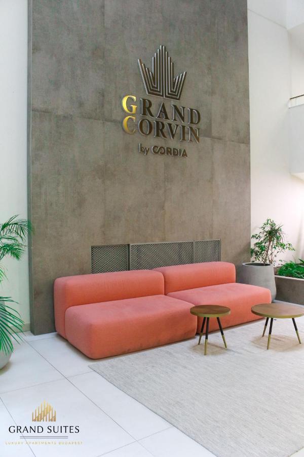 Grand Suites Corvin Budapest Exterior foto
